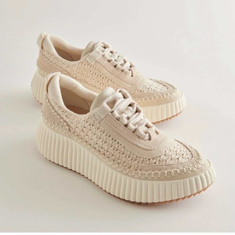 ‼️WOW‼️Dolce Vita Cream Athletic Shoes‼️NWT